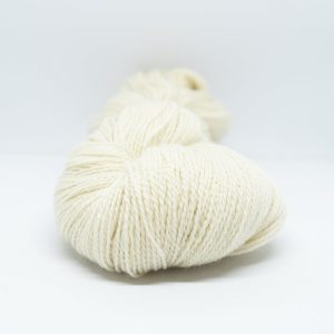 Huldra kamgarn, ubleket hvit (100 g hesper)