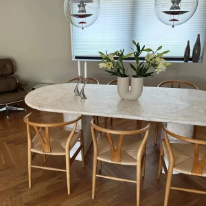 Claude Dining Table Bord